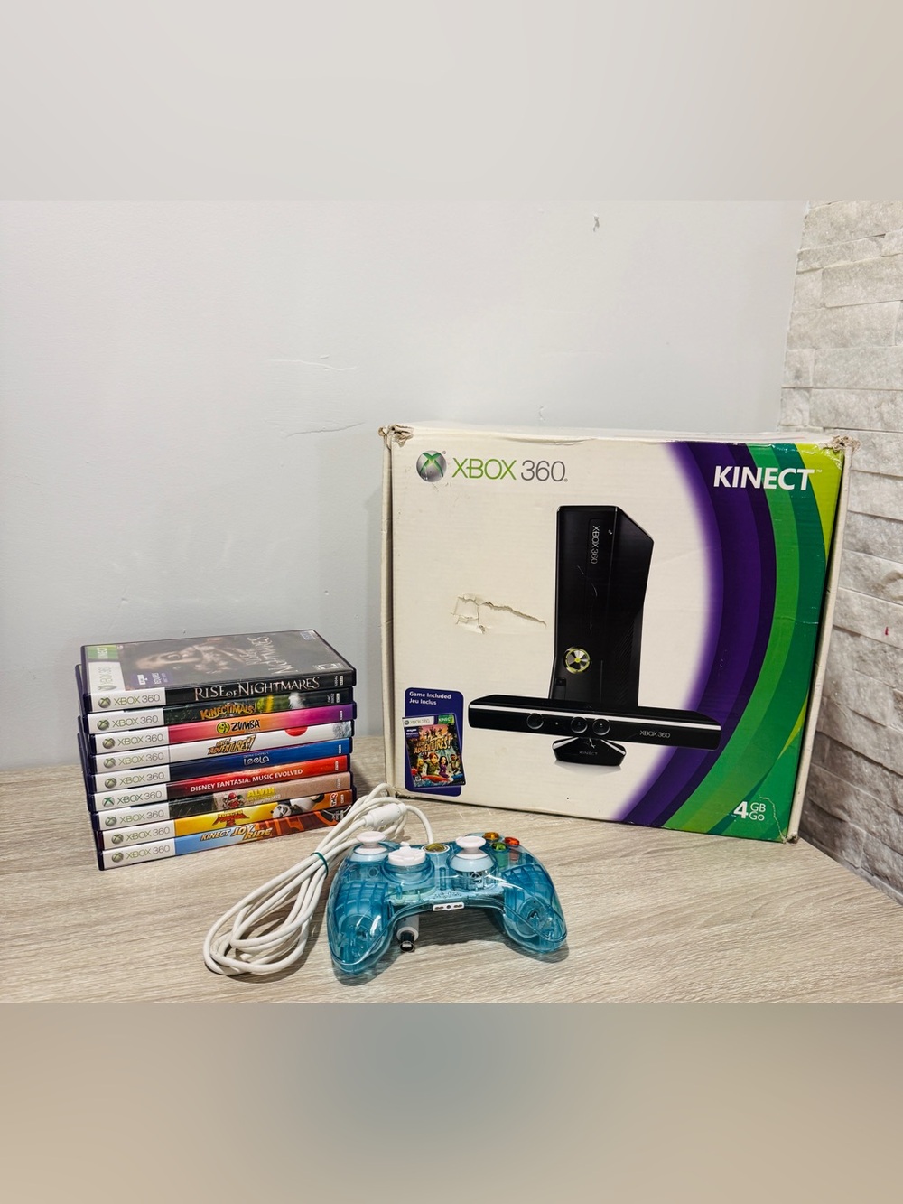 Xbox 360 S 4GB Console Kinect Bundle CIB Boxed 2 Controllers 9 Games Tested